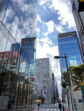 銀座サルタニビルの外観