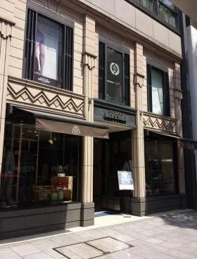銀座中央ビルの外観