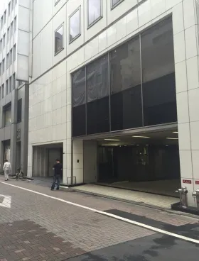 銀座4丁目ビルの外観