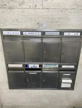 善隣ビルの外観