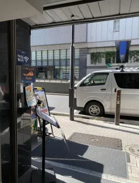 善隣ビルの外観
