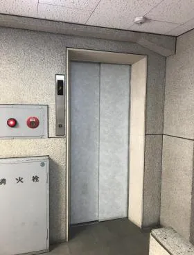 第2上原ビルの外観