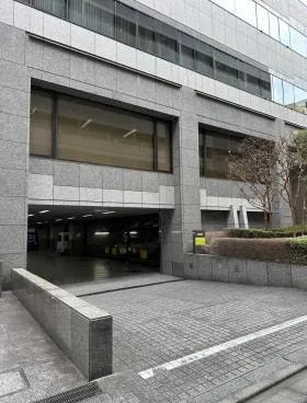 新川NSビルの外観