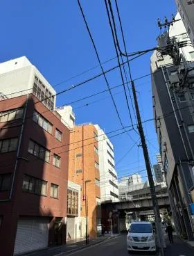 THE CROSS 神田ビルの外観