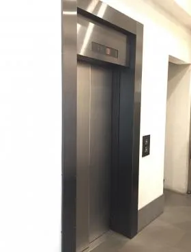 壱番館ビルディングの外観