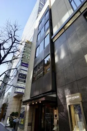 与板屋ビルの外観