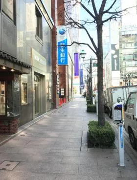 与板屋ビルの外観