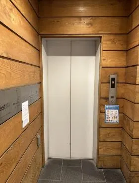 MaxMaraビルディングの外観
