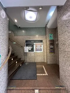 ニュウ銀座千疋屋ビルの外観
