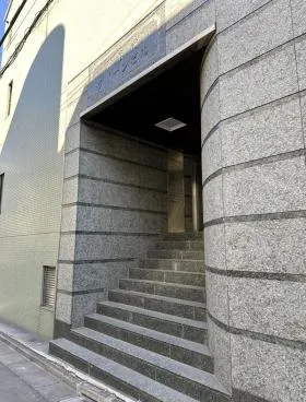 神宮前グリーンビルの外観