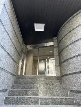 神宮前グリーンビルの外観