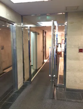 銀座あづまビルの外観