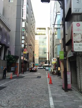 銀座あづまビルの外観