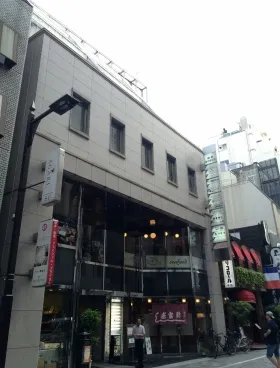銀座あづまビルの外観