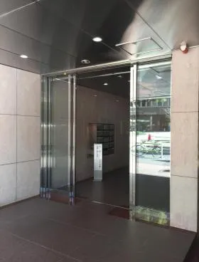 青木ビルの外観