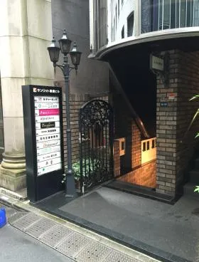 サンリット銀座ビルの外観