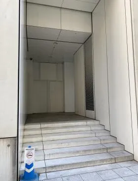 時事通信ビルの外観