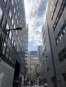西銀座ビルの外観