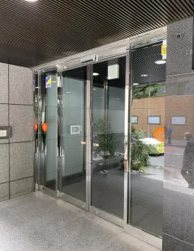 相模屋本社ビルの外観