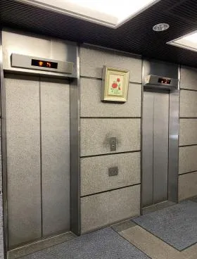 相模屋本社ビルの外観