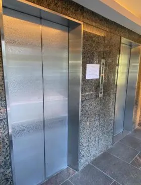 KNビルの外観