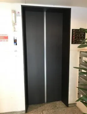 銀座出井ビルの外観