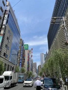 新橋WBビルの外観