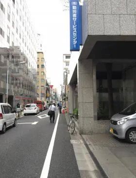 労金新橋ビルの外観
