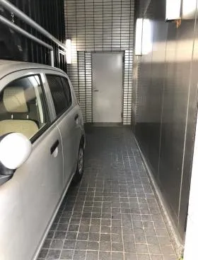 労金新橋ビルの外観