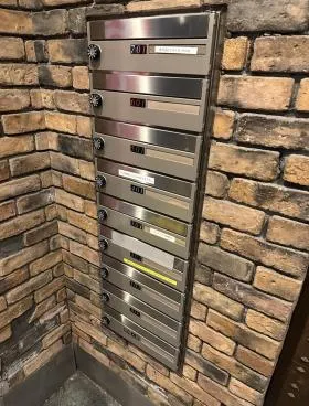 新橋メナービルの外観