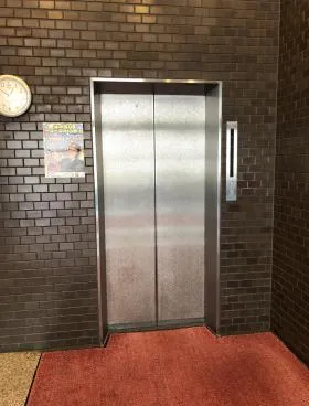 築地ナジコビルの外観