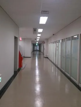 三田国際ビルの外観