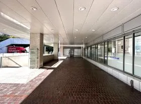 三田国際ビルの外観
