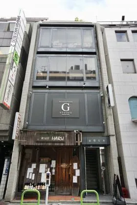菊豊ビルの外観
