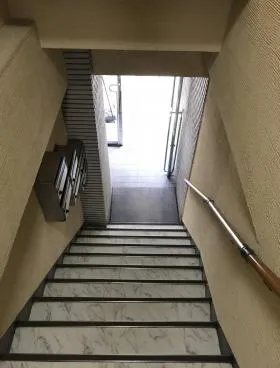 菊豊ビルの外観