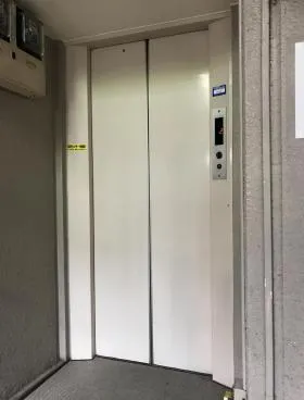 新橋アオヤギビルの外観