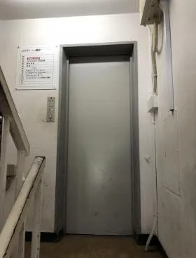 コルティーレ銀座ビルの外観