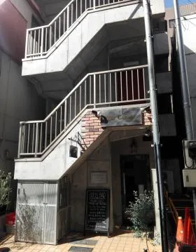 ダイヤモンドビル赤坂の外観