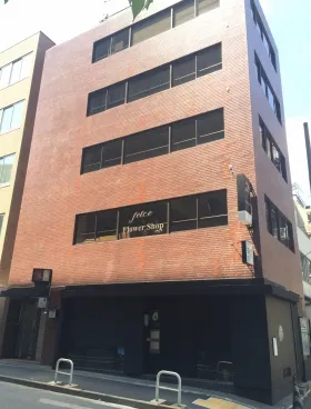 赤坂三鈴ビルの外観