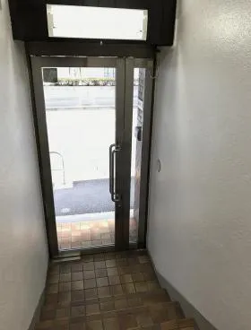 赤坂三鈴ビルの外観