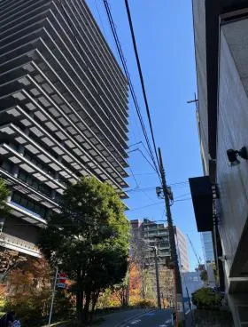 東経ビルの外観