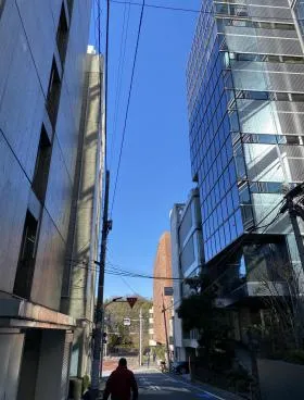 東経ビルの外観