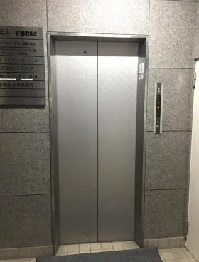 元赤坂ビル(旧渡林元赤坂)の外観