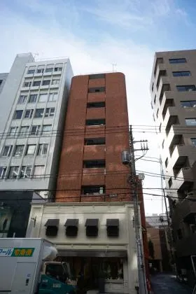 小田急南青山マンションの外観