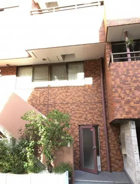 小田急南青山マンションの外観