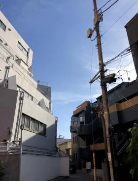 小田急南青山マンションの外観