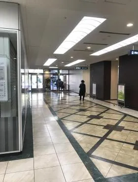 新青山ビル東館の外観