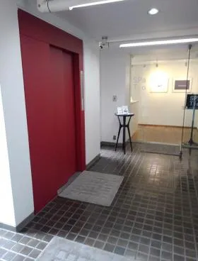 5610番館ビルの外観