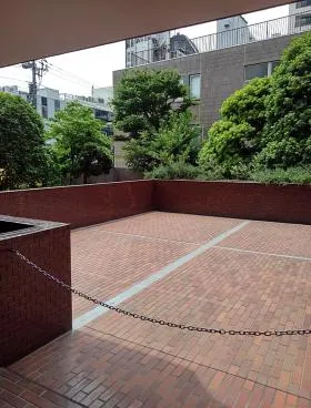 5610番館ビルの外観