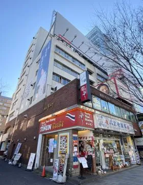 メゾンドラミアビルの外観